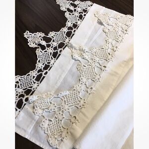 Vintage Handmade Table Runner Crochet Trim